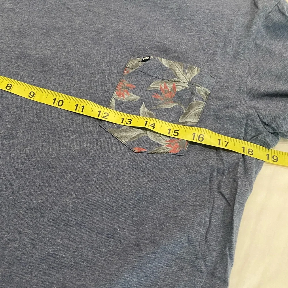 Travis Mathew Men's Navy Pocket T-Shirt with floral  Detail - Picture 4 of 5